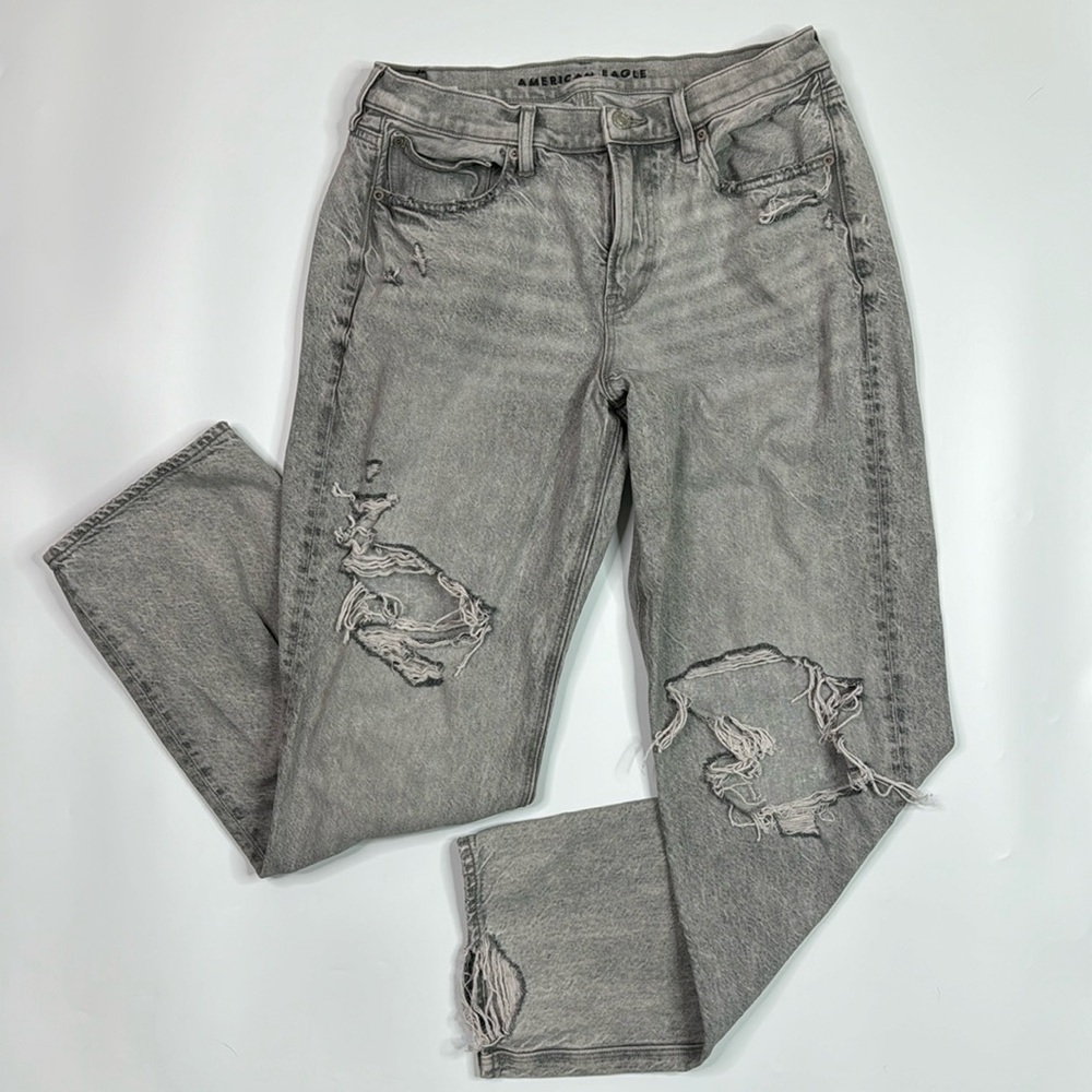 American Eagle Gray 90s Straight Distressed Jeans Size 10 Regular
